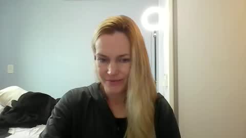 Anny online show from 05/15/26, 10:55