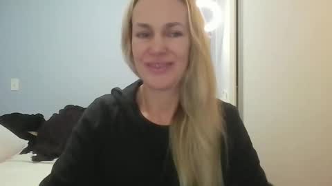 Anny online show from 05/20/26, 12:22