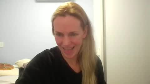 Anny online show from 06/30/26, 12:11