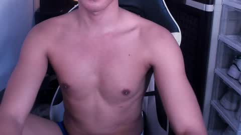 Snapshot of crazyasiancum chatting on 01/28/25, 03:04 Zion online show from 01/28/25, 03:04