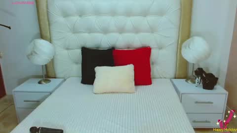 Sara online show from 01/21/25, 01:11