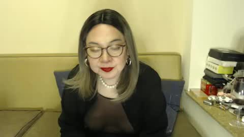 Snapshot of crazychika chatting on 12/03/24, 05:45 Kelly   online show from 12/03/24, 05:45