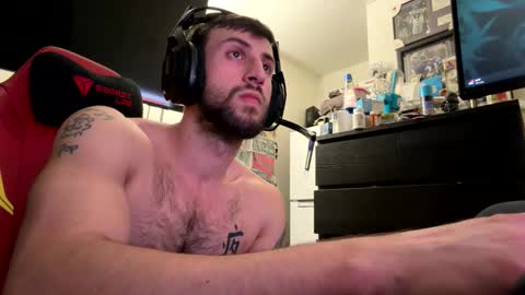 crazydill28 online show from 11/25/25, 10:21