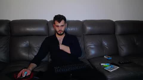 Crazy online show from 03/08/26, 02:04