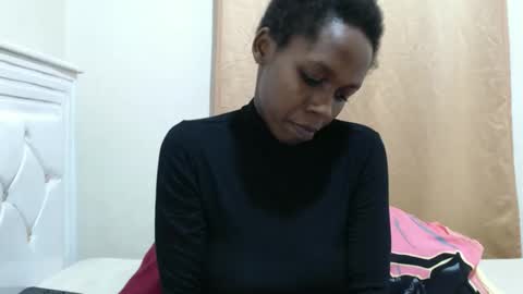 Ebonie online show from 09/28/25, 07:41