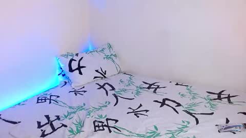 Mely online show from 09/29/25, 04:06