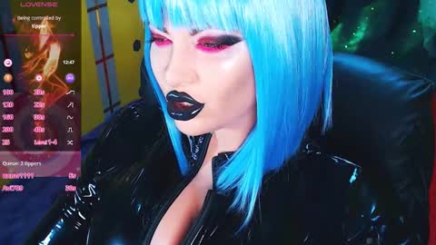 Roxy online show from 11/07/25, 02:28