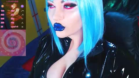 Roxy online show from 12/04/25, 03:21