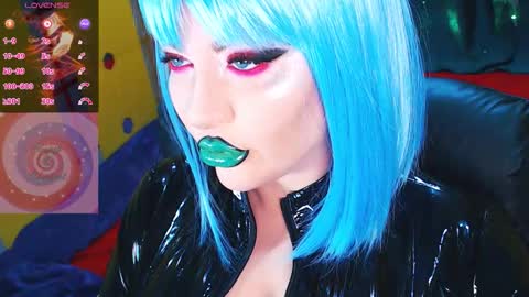 Roxy online show from 12/14/25, 01:05