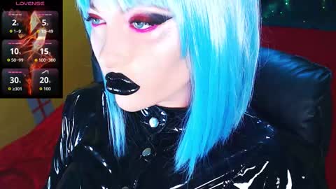 Roxy online show from 02/15/26, 02:47