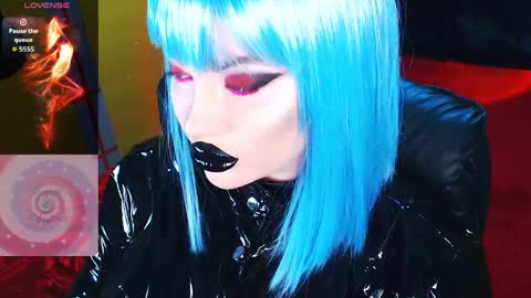 Roxy online show from 03/25/26, 02:34