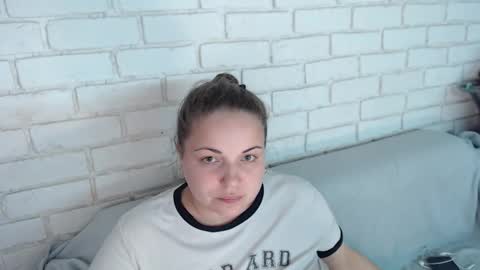 Crazyy Girl  online show from 11/02/25, 03:36