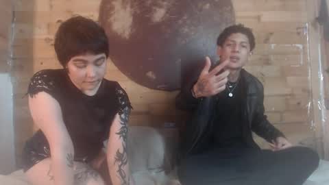  CAMILA Y SEBASTIAN online show from 01/01/25, 04:50