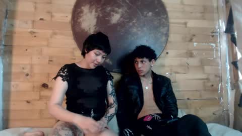  CAMILA Y SEBASTIAN online show from 01/08/25, 03:39