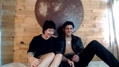  CAMILA Y SEBASTIAN online show from 01/13/25, 06:27