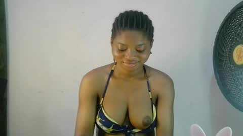 Snapshot of creamy_babyx chatting on 05/16/26, 10:36 Creamy babyx online show from 05/16/26, 10:36