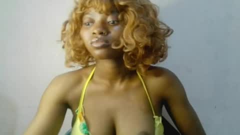 Snapshot of creamy_babyx chatting on 06/21/26, 04:31 Creamy babyx online show from 06/21/26, 04:31