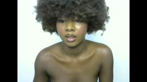 queen online show from 01/25/25, 01:52