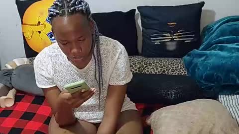 creamyhub online show from 10/15/25, 08:03