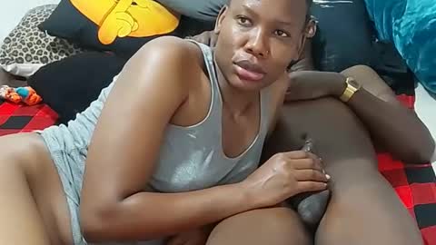 creamyhub online show from 12/19/25, 09:38