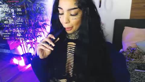 Sophie online show from 04/05/26, 07:16