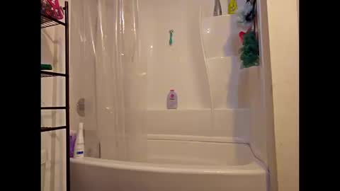 Snapshot of creamymilf11 chatting on 10/19/25, 02:56 creamymilf11 online show from 10/19/25, 02:56