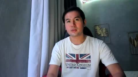 Snapshot of creamynow chatting on 01/04/25, 01:42 BareCreamyCum online show from 01/04/25, 01:42