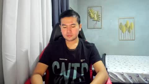 Snapshot of creamynow chatting on 02/05/25, 07:18 BareCreamyCum online show from 02/05/25, 07:18