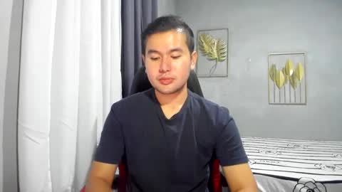 Snapshot of creamynow chatting on 02/10/25, 11:25 BareCreamyCum online show from 02/10/25, 11:25