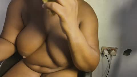 creamyposh1 online show from 12/17/25, 04:07