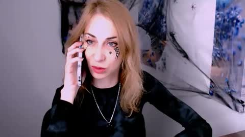 Snapshot of create_your_own_sun chatting on 11/01/25, 01:35 Lera online show from 11/01/25, 01:35