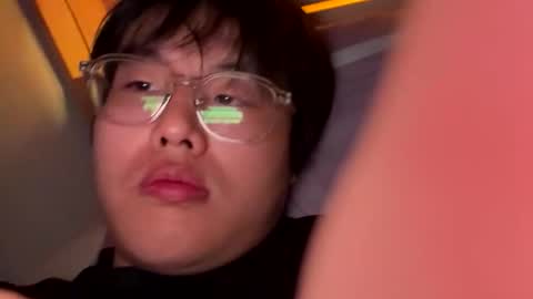 Snapshot of creativekwon01 chatting on 11/30/25, 08:13 creativekwon01 online show from 11/30/25, 08:13