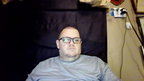 Snapshot of creeeping_death chatting on 12/03/24, 09:12 The hopeless romantic online show from 12/03/24, 09:12