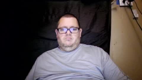 Snapshot of creeeping_death chatting on 02/08/25, 08:42 The hopeless romantic online show from 02/08/25, 08:42