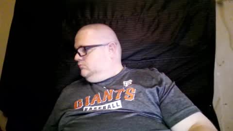 Snapshot of creeeping_death chatting on 02/16/25, 04:53 The hopeless romantic online show from 02/16/25, 04:53