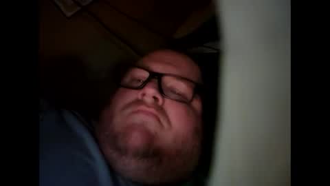 Snapshot of creeeping_death chatting on 02/26/25, 04:24 The hopeless romantic online show from 02/26/25, 04:24