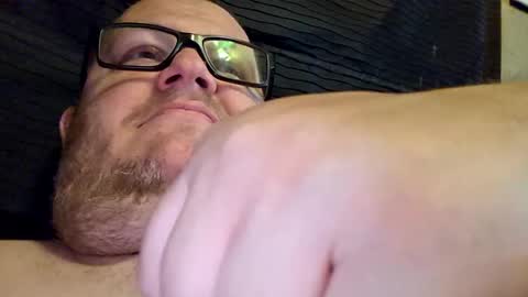 Snapshot of creeeping_death chatting on 03/02/25, 04:17 The hopeless romantic online show from 03/02/25, 04:17