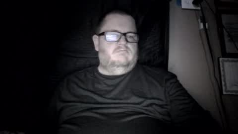 Snapshot of creeeping_death chatting on 03/08/25, 05:11 The hopeless romantic online show from 03/08/25, 05:11