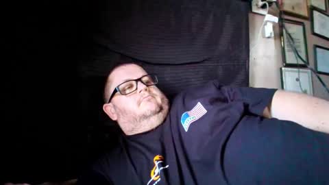 Snapshot of creeeping_death chatting on 09/12/25, 06:52 The hopeless romantic online show from 09/12/25, 06:52