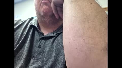 Snapshot of creeeping_death chatting on 09/23/25, 05:32 The hopeless romantic online show from 09/23/25, 05:32