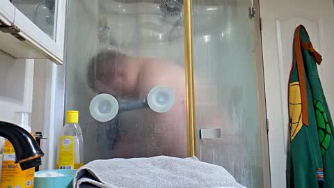 Snapshot of creeeping_death chatting on 09/28/25, 09:09 The hopeless romantic online show from 09/28/25, 09:09