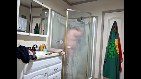 Snapshot of creeeping_death chatting on 11/01/25, 08:38 The hopeless romantic online show from 11/01/25, 08:38