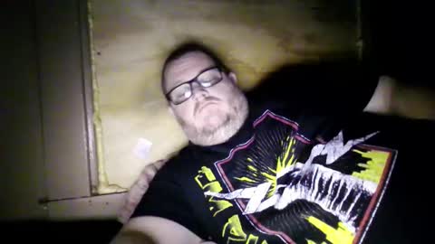 Snapshot of creeeping_death chatting on 11/11/25, 01:55 The hopeless romantic online show from 11/11/25, 01:55