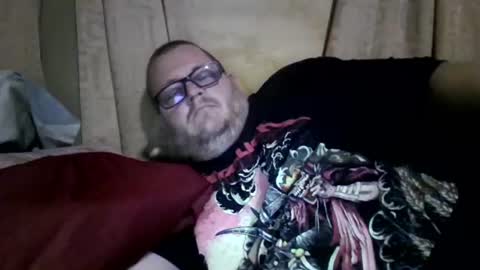Snapshot of creeeping_death chatting on 06/19/26, 04:39 The hopeless romantic online show from 06/19/26, 04:39