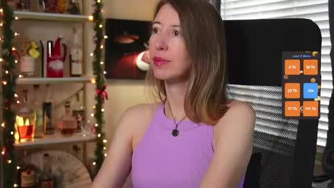 Quinn de la Creme online show from 12/16/25, 06:57