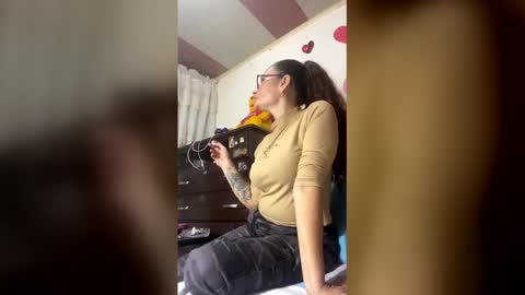 crespavale online show from 03/19/26, 05:28