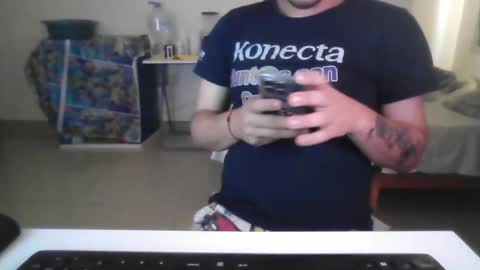 Snapshot of crhissjesus chatting on 01/12/25, 01:05 crhissjesus online show from 01/12/25, 01:05
