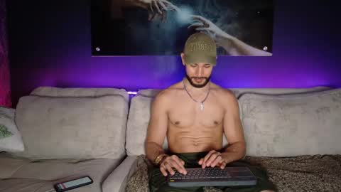 CRHISTIAN online show from 03/04/26, 03:18