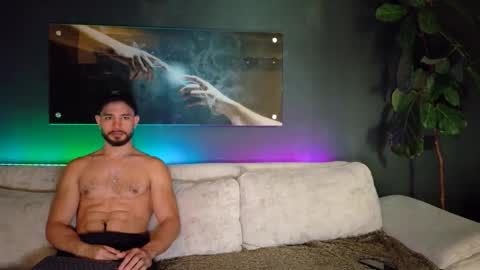 Snapshot of crhistian1_ chatting on 04/28/26, 04:23 CRHISTIAN online show from 04/28/26, 04:23