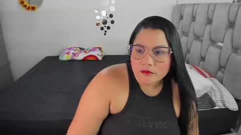 Snapshot of criistal_0 chatting on 06/17/26, 06:42 criistal_0 online show from 06/17/26, 06:42